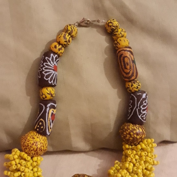 Jewelry - Picture 3 of 4